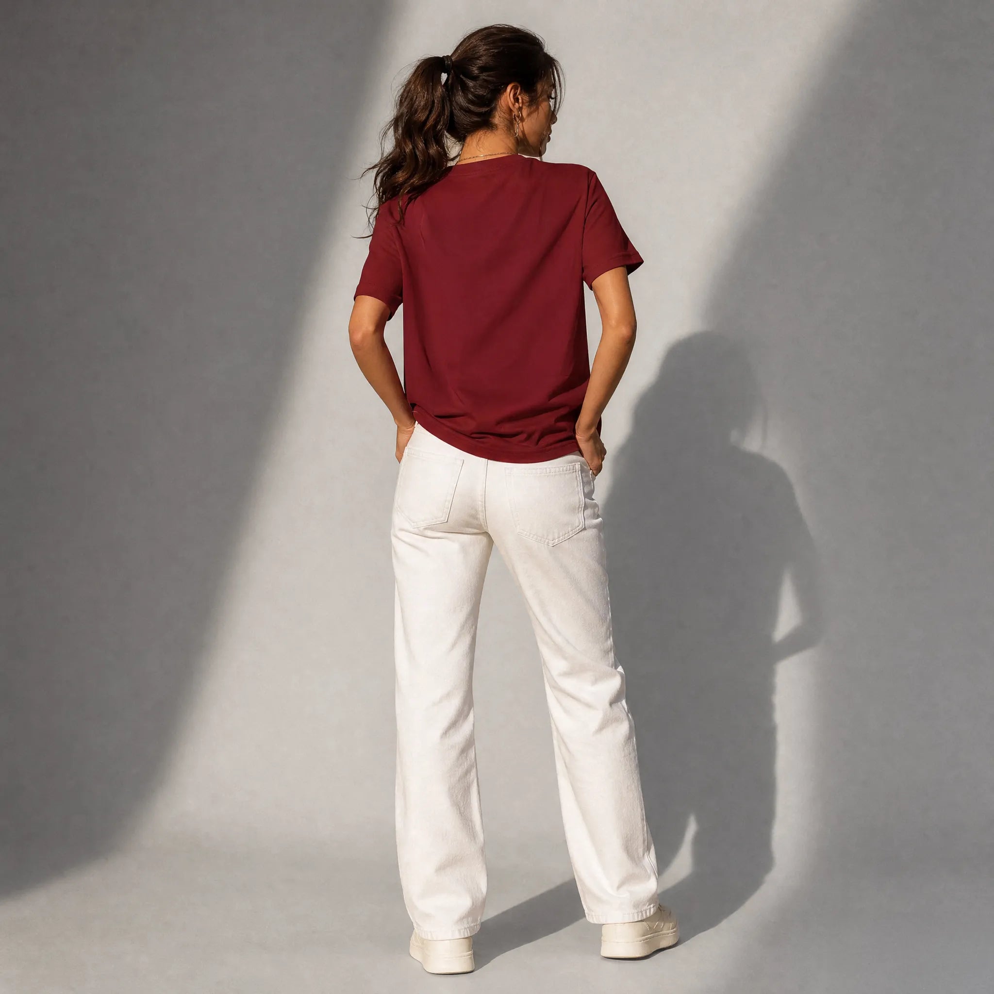 UNISEX T-SHIRT ALLERGIC من الناس "to people"