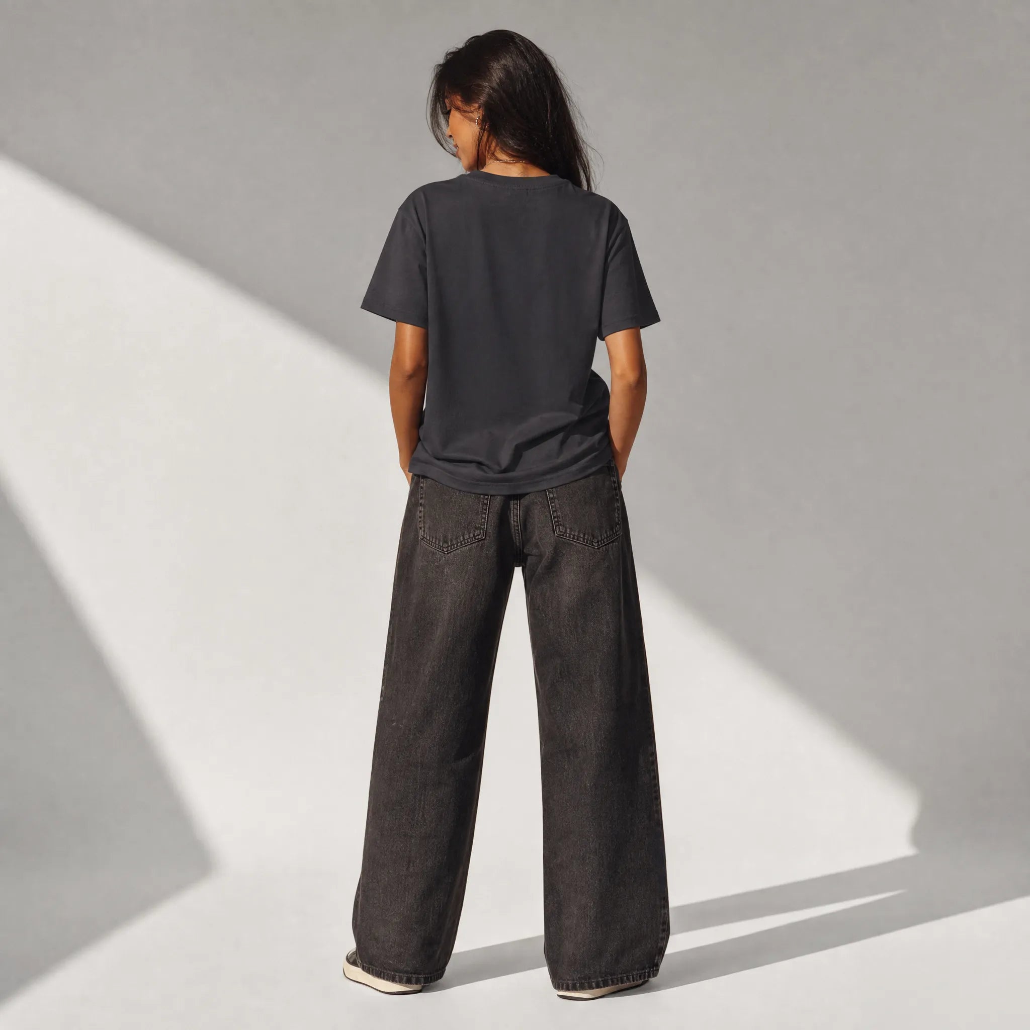 UNISEX T-SHIRT ALLERGIC من الناس "to people"