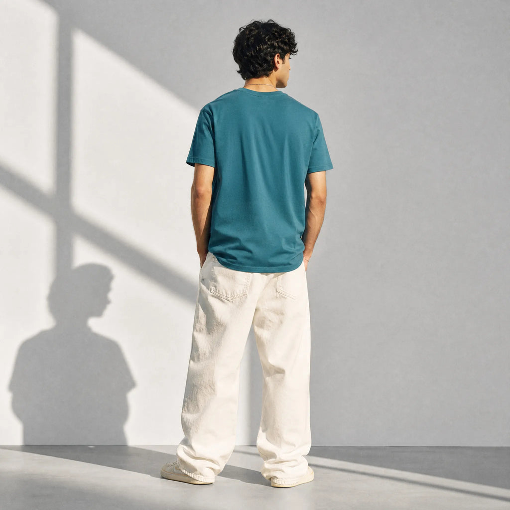 UNISEX T-SHIRT ALLERGIC من الناس "to people"