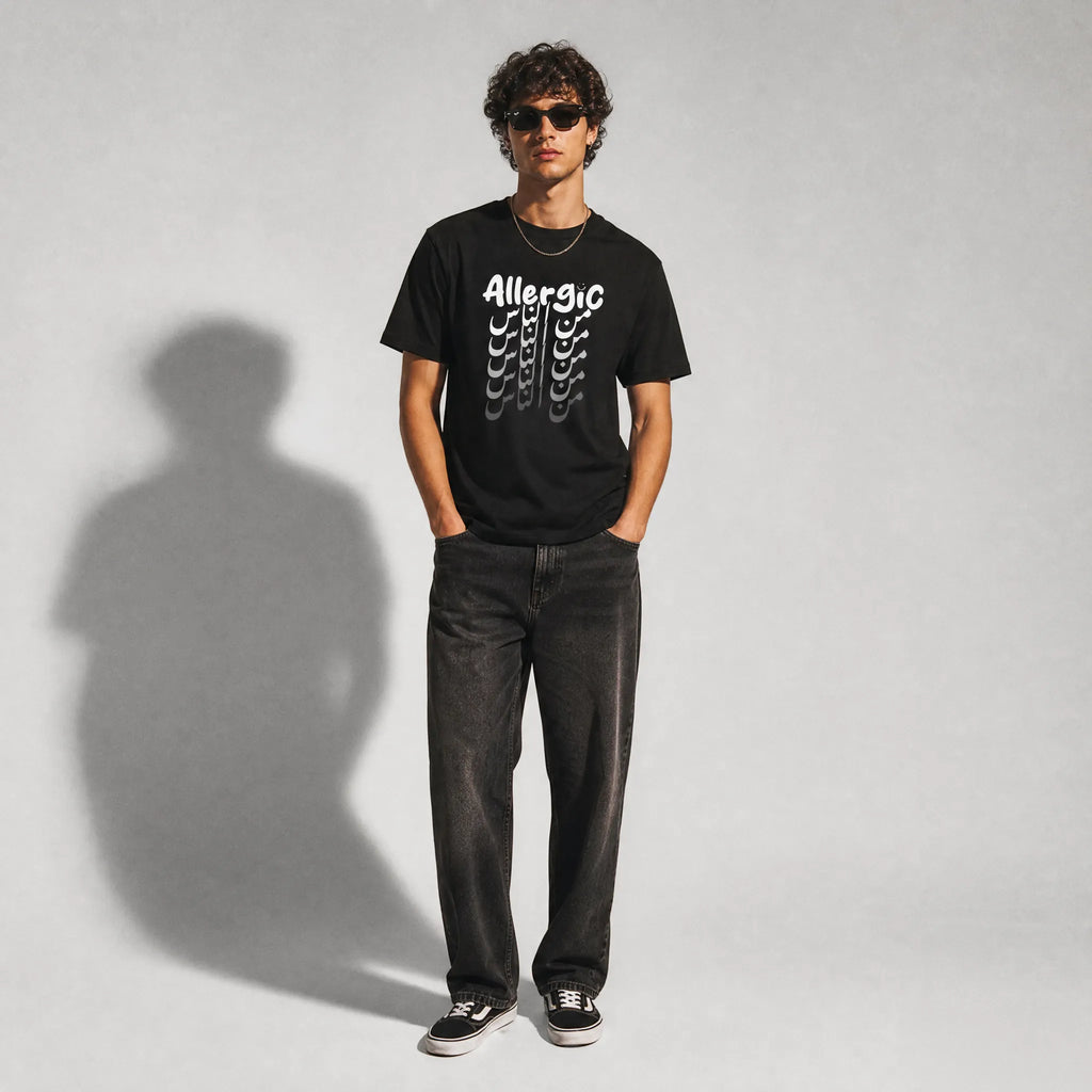 UNISEX T-SHIRT ALLERGIC من الناس "to people"
