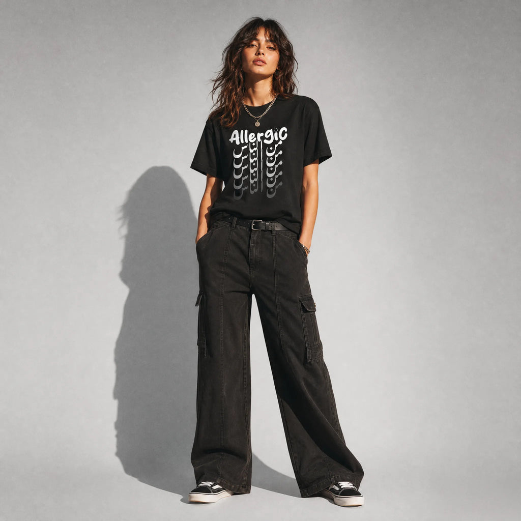 UNISEX T-SHIRT ALLERGIC من الناس "to people"