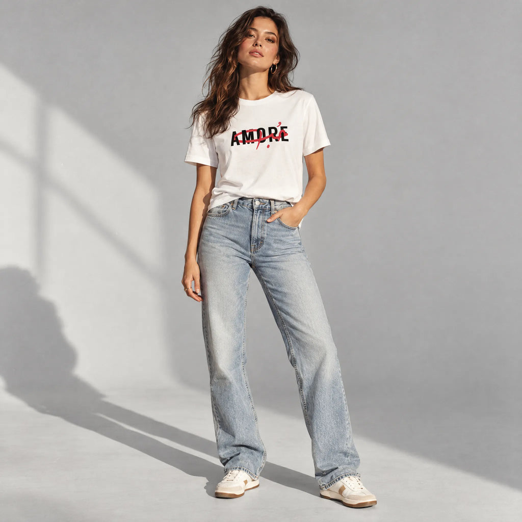 Amore حب | T-shirt