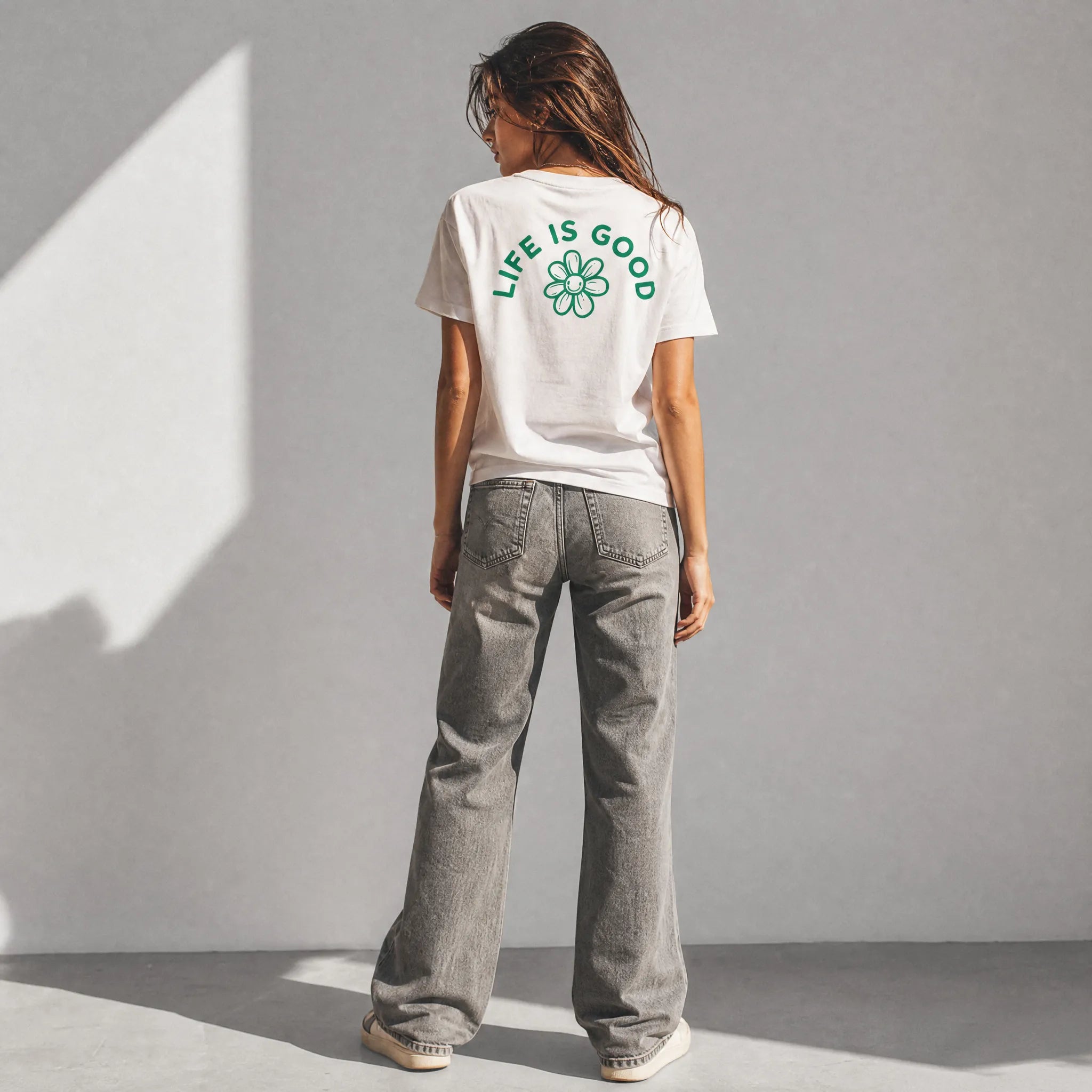 UNISEX T-SHIRT LIFE IS GOOD