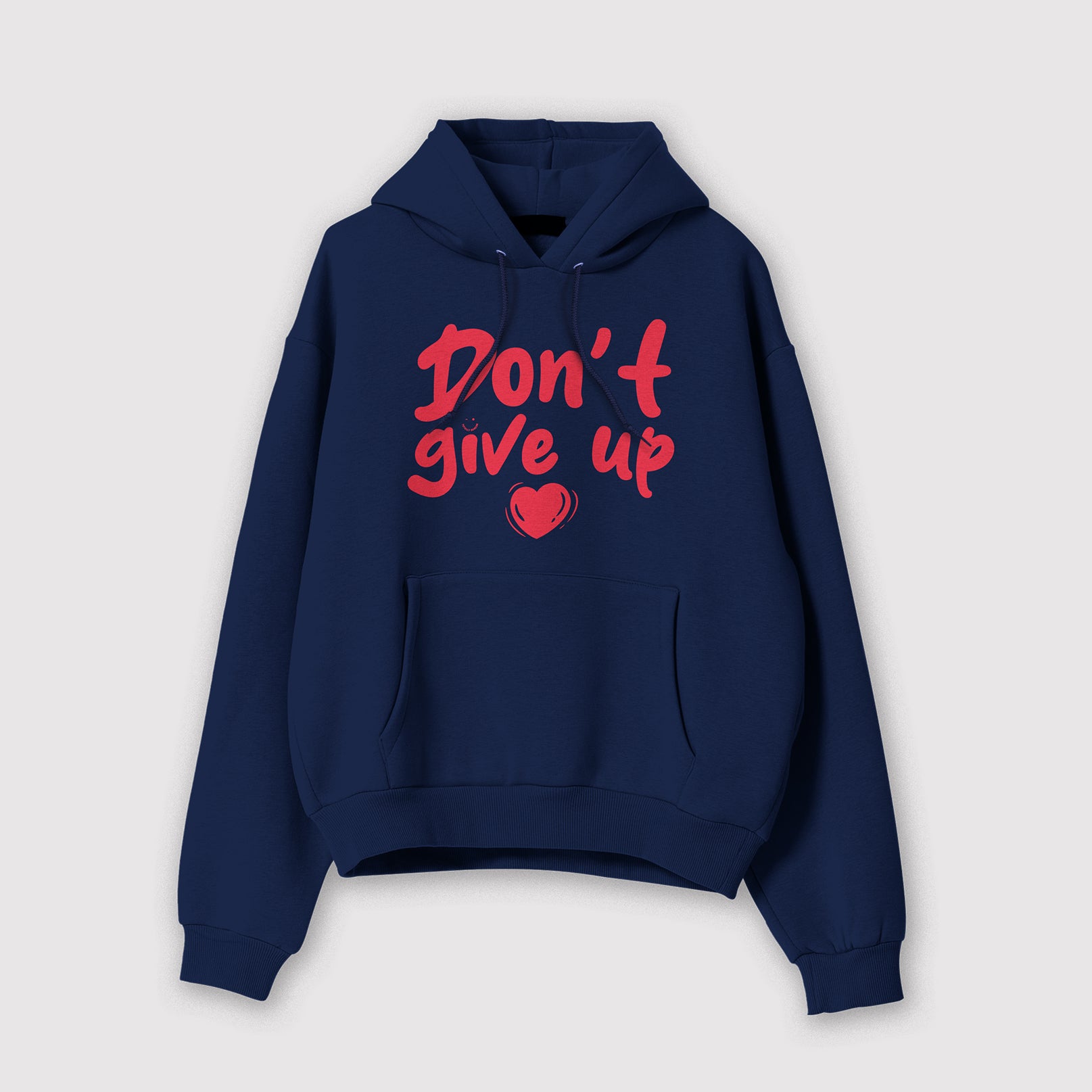 Mockup felpa donna blu navy con cappuccio in cotone organico e scritta rossa “Don't give up” Totally Random