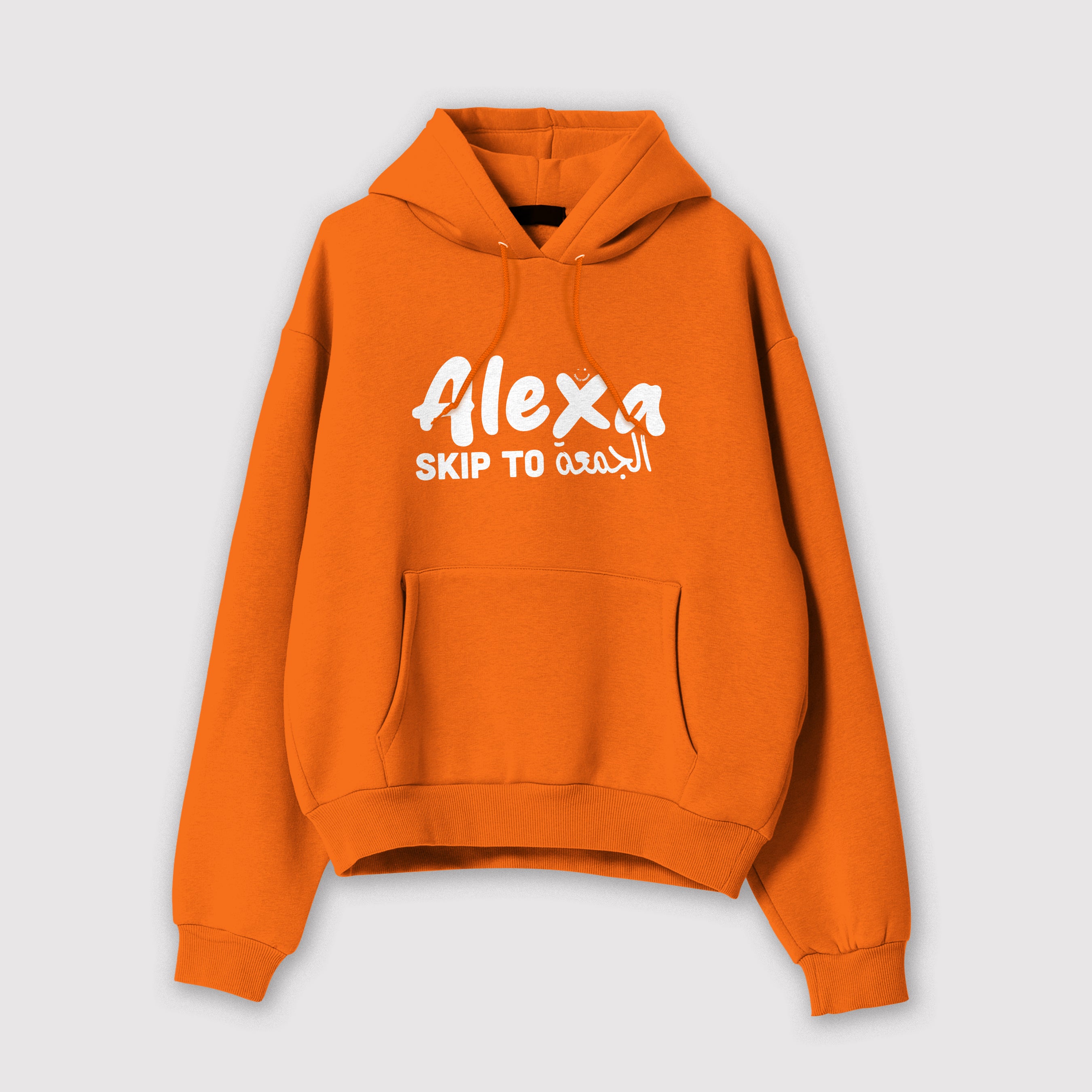 Mockup fronte felpa uomo arancione in cotone organico con cappuccio e scritta bianca “Alexa skip to الجمعة” Totally Random