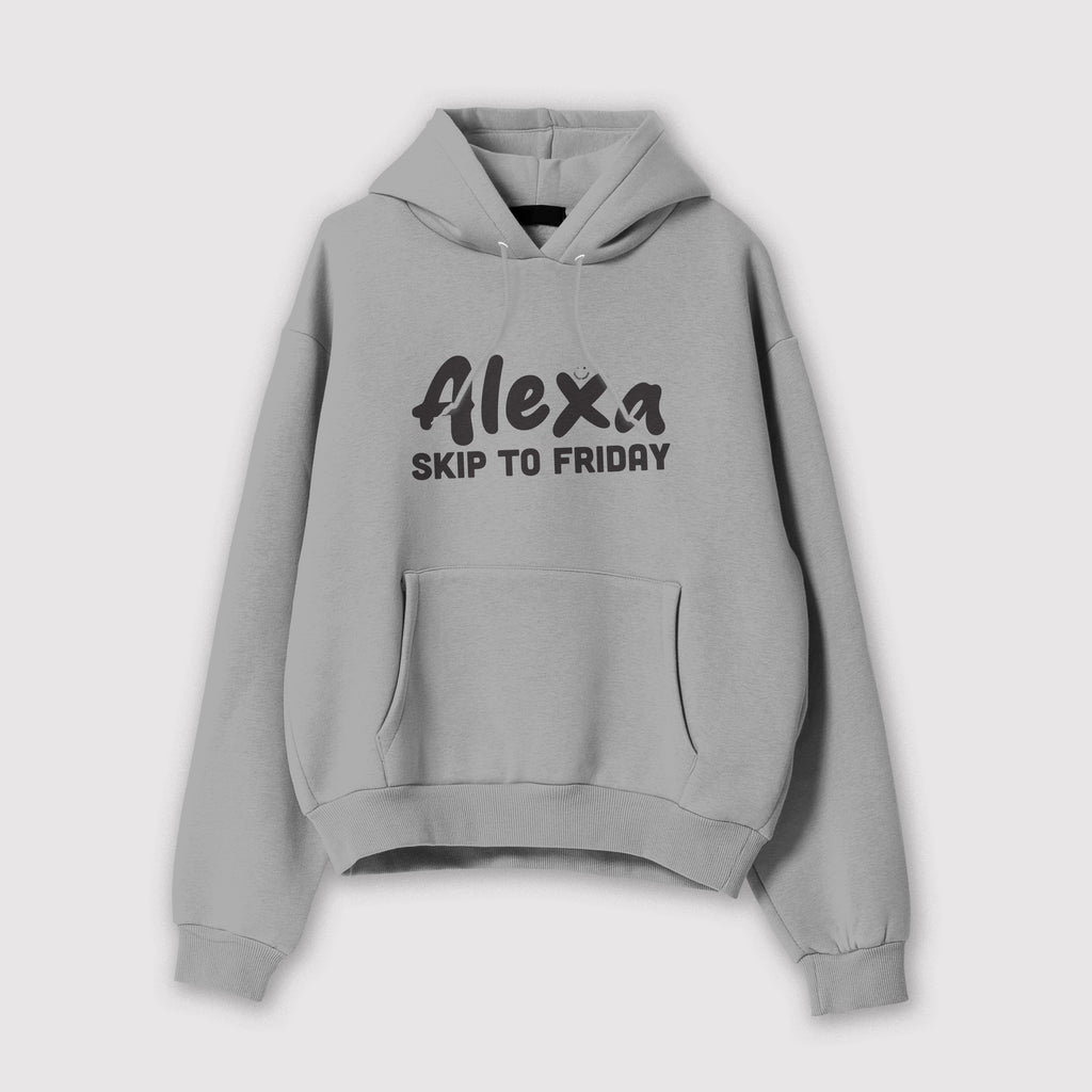 Mockup fronte felpa uomo grigia in cotone organico con cappuccio e scritta nera “Alexa skip to Friday” Totally Random