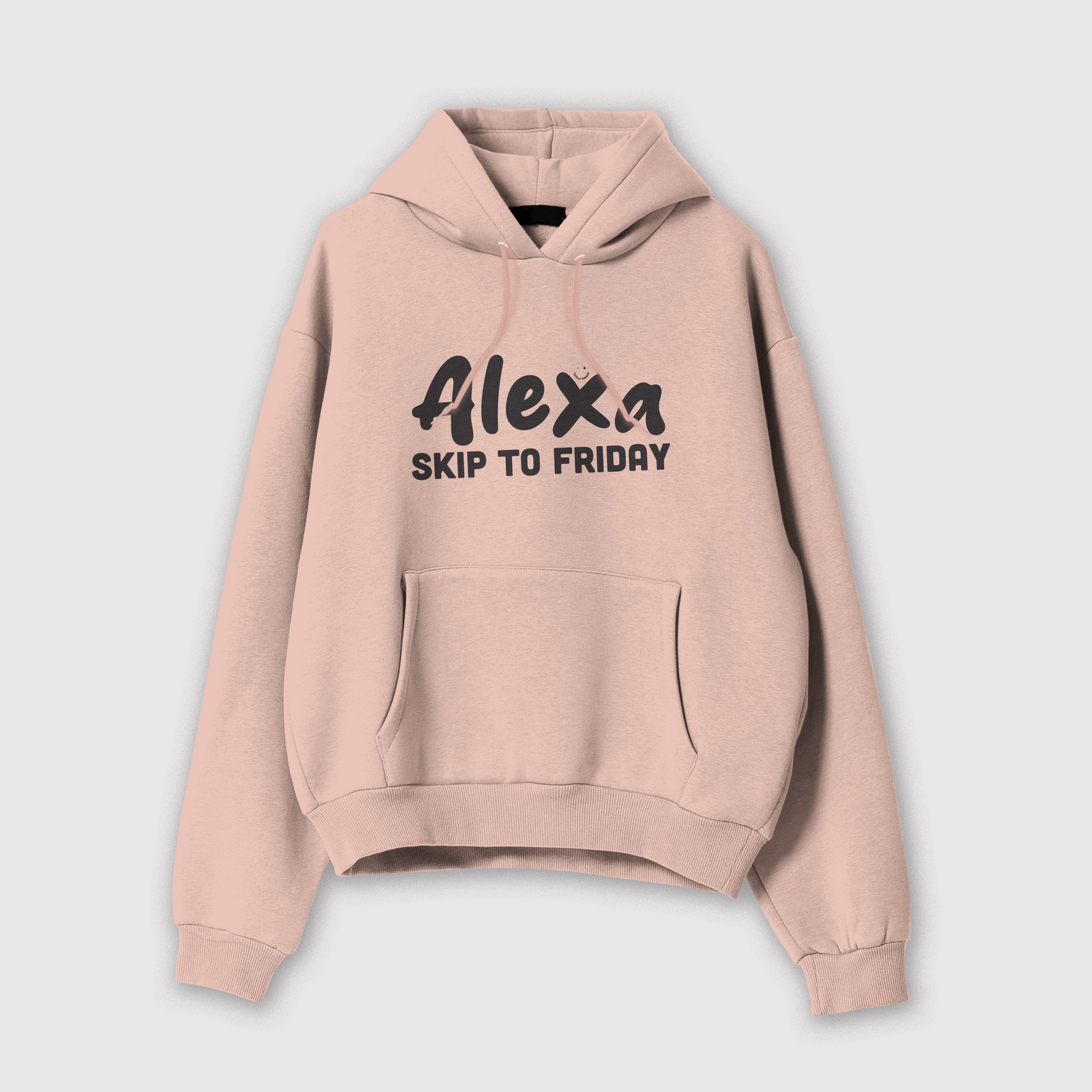 Mockup fronte felpa uomo rosa in cotone organico con cappuccio e scritta nera “Alexa skip to Friday” Totally Random
