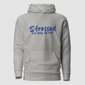 mockup frontale felpa unisex grigio con cappuccio e scritta blu in inglese stressed but doing my best - Totally Random®