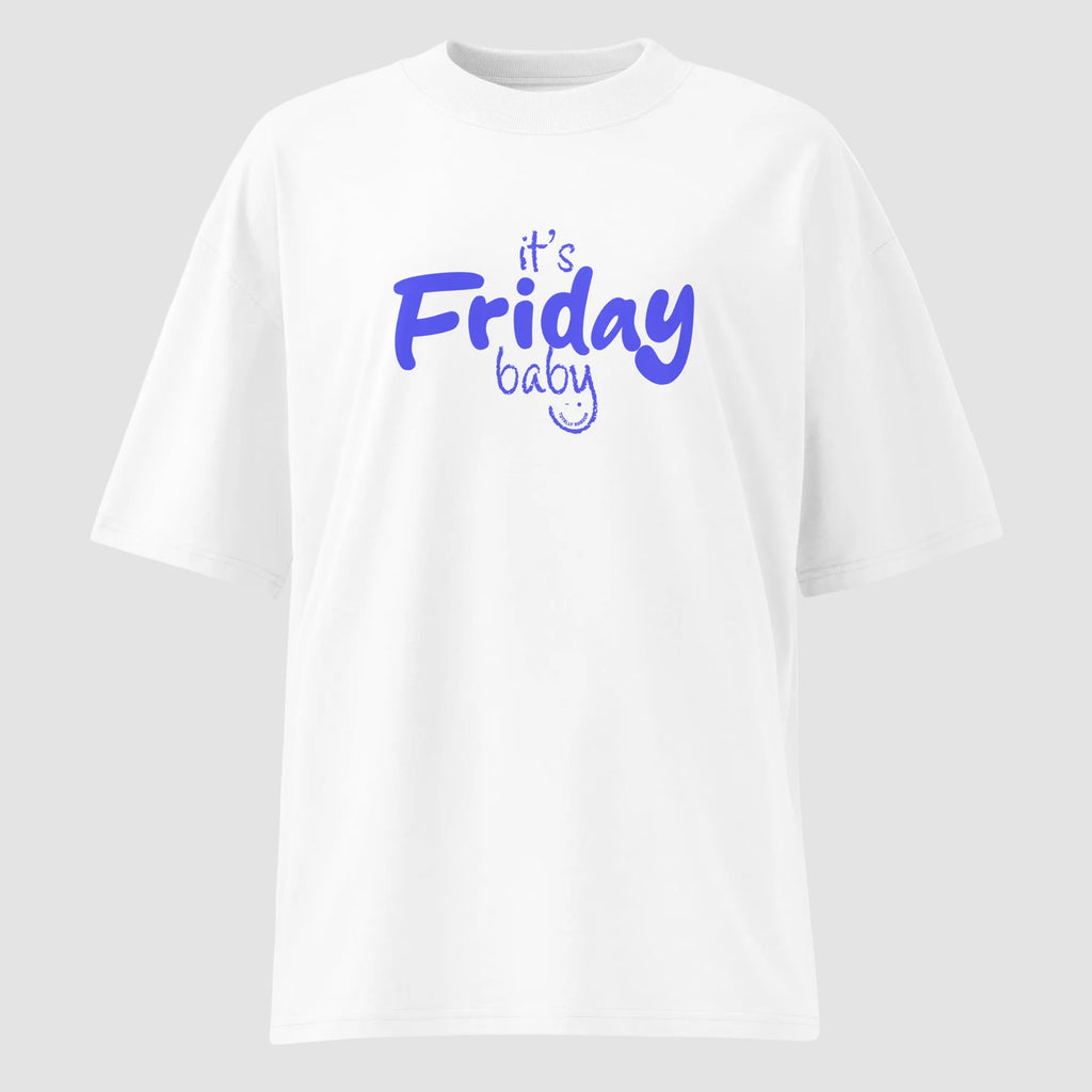 mockup maglietta unisex oversize bianca con scritta viola it's friday baby - Totally Random®