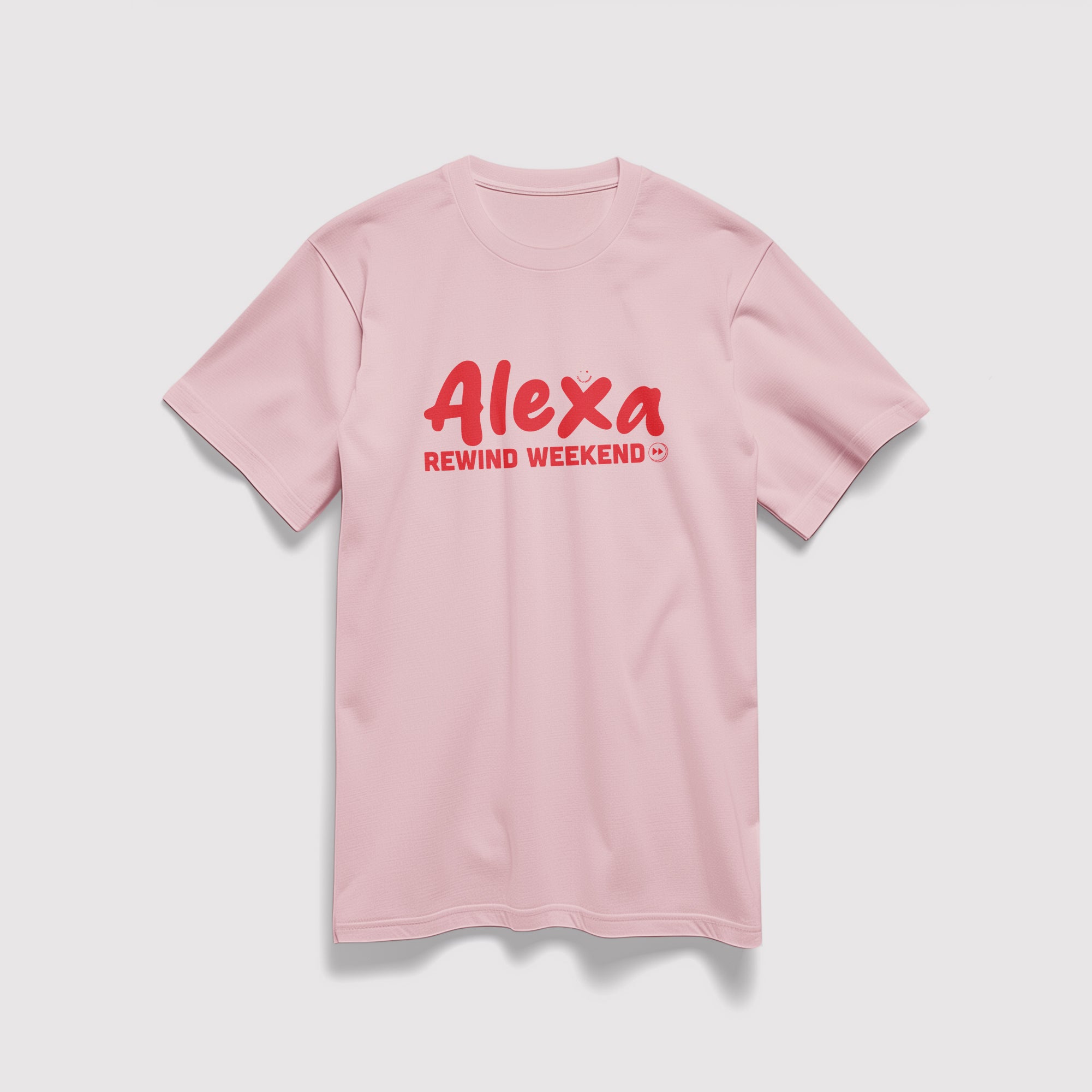 Mockup maglietta unisex girocollo rosa in cotone biologico e scritta rossa “Alexa rewind weekend” Totally Random